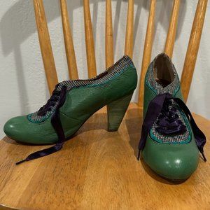 Poetic License vintage green shoes EUR 40.5